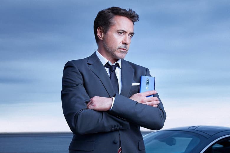 «Железный человек» Роберт Дауни младший ярко представляет OnePlus 8T