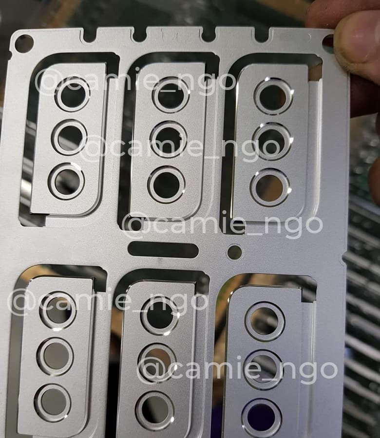 Первое живое фото блока камеры Samsung Galaxy S21