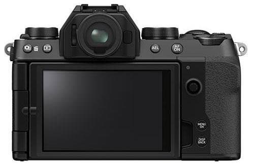 Появились первые фотографии беззеркальной камеры Fujifilm X-S10