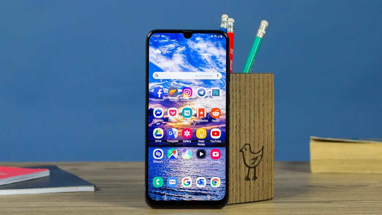 Прошлогодний смартфон Samsung первым на рынке получил новейшую версию Android