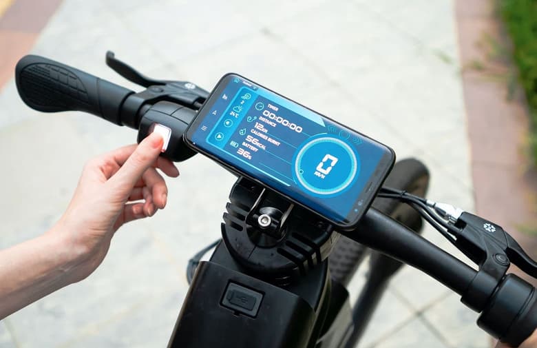 Beno Reevo — очень необычный электровелосипед с бесспицевыми колёсами, сканером отпечатков пальцев и датчиком движения 