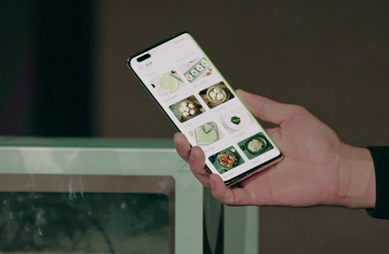 В Huawei продемонстрировали вживую главное достоинство «заменителя Android». HarmonyOS позволяет устройствам тесно взаимодействовать