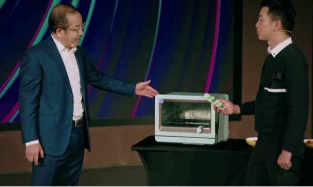 В Huawei продемонстрировали вживую главное достоинство «заменителя Android». HarmonyOS позволяет устройствам тесно взаимодействовать