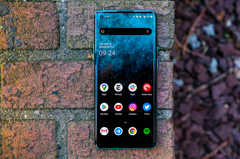 Чем порадуют покупателей смартфоны OnePlus 9 и OnePlus 9 Pro? Появились данные об экранах и толщине