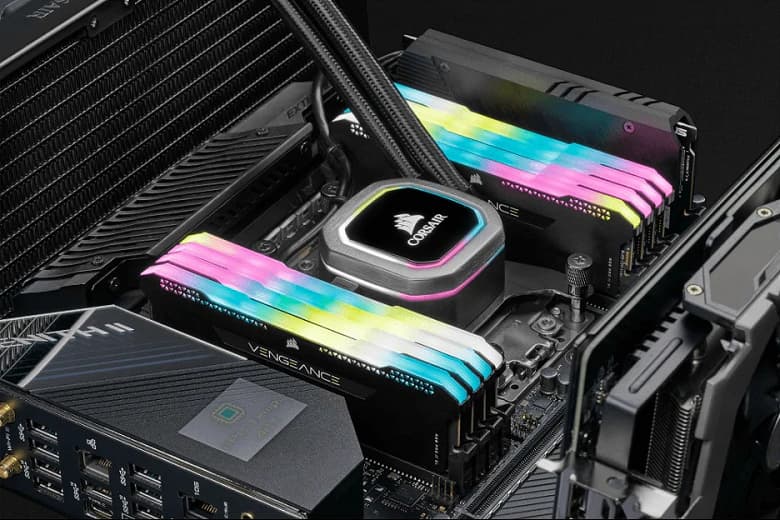 Начались продажи комплектов модулей памяти Corsair Vengeance RGB Pro SL