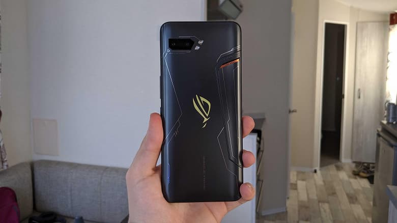 Asus ROG Phone 4 существенно уступит Black Shark 4 и Red Magic 6 по мощности зарядки, но получит больший аккумулятор