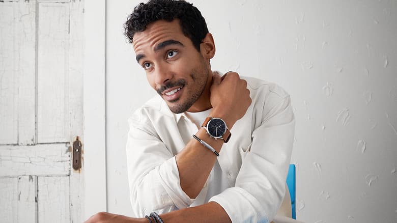 Представлены гибридные умные часы Skagen Jorn Hybrid HR, которые работают 2 недели без подзарядки