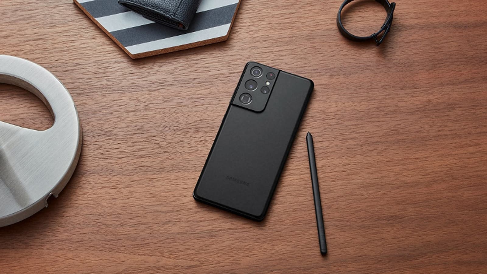 Какие датчики изображения используются в новейших смартфонах Samsung Galaxy S21? Старшая модель получила лишь один сенсор Sony