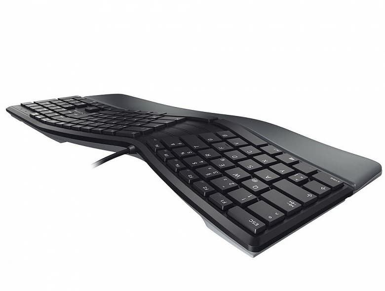 Клавиатуре Cherry KC 4500 Ergo придан эргономичный изгиб