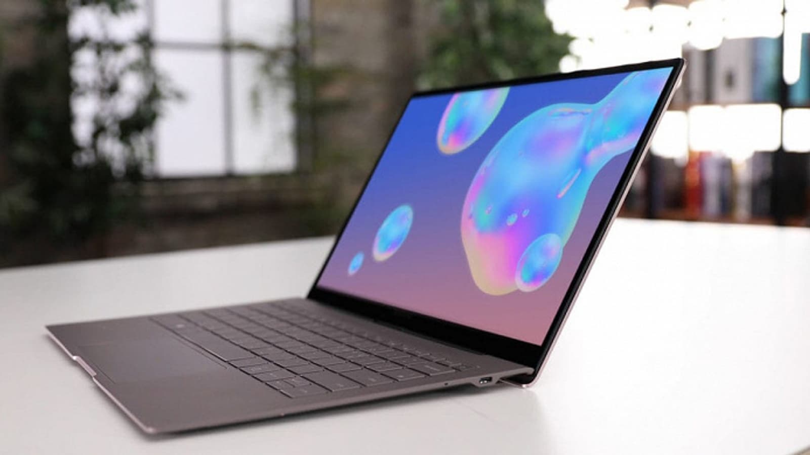 Новая платформа Samsung Exynos с GPU AMD и Windows 10 в одном устройстве. Компания готовит ноутбук на новой SoC