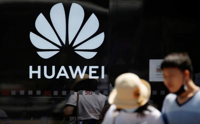 Huawei приписывают намерение выпускать электромобили под собственной маркой