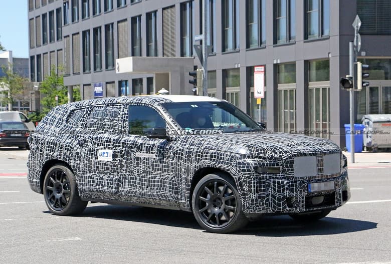 750-сильный гибрид BMW X8M станет самым мощным автомобилем компании.