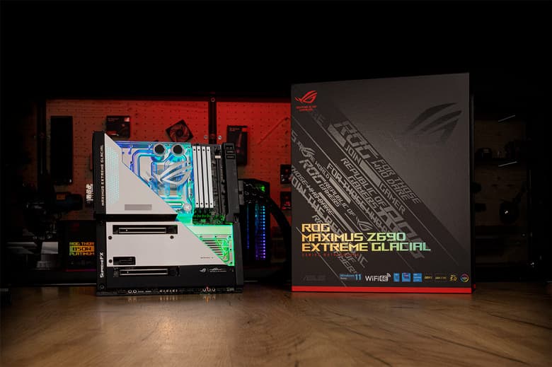 Водоблок EK-Quantum Ultrablock для платы ROG Maximus Z690 Extreme Glacial не будет продаваться отдельно