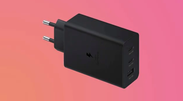 Новое зарядное устройство Samsung Power Adapter Trio позволяет быстро заряжать все ваши устройства Новое зарядное устройство Samsung Power Adapter Trio позволяет быстро заряжать все ваши устройства