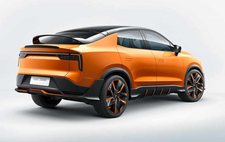 Яркий облик от дизайнера Ferrari Enzo, низкая цена и самая современная начинка — всё для конкуренции с Tesla Model Y. Электромобиль Aiways U6 выйдет в Европе уже в этом году