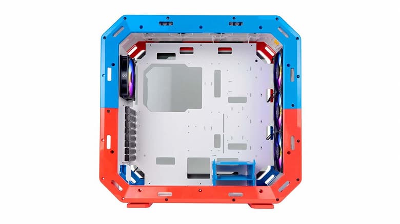 Корпус In Win Airforce рассчитан на платы типоразмера до E-ATX