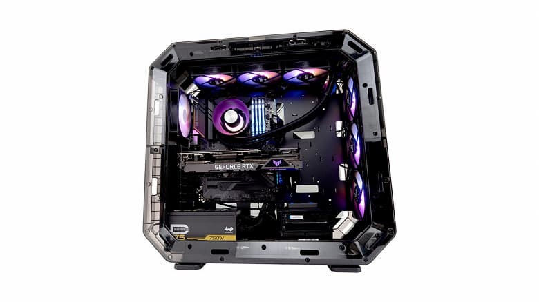Корпус In Win Airforce рассчитан на платы типоразмера до E-ATX