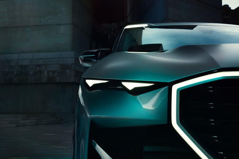 750 л.с., гибрид и «ноздри бегемота». Представлен BMW Concept XM 750 л.с., гибрид и «ноздри бегемота». Представлен BMW Concept XM