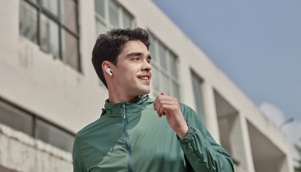 Наушники с функциями умного трекера: Amazfit PowerBuds Pro уже можно купить в России