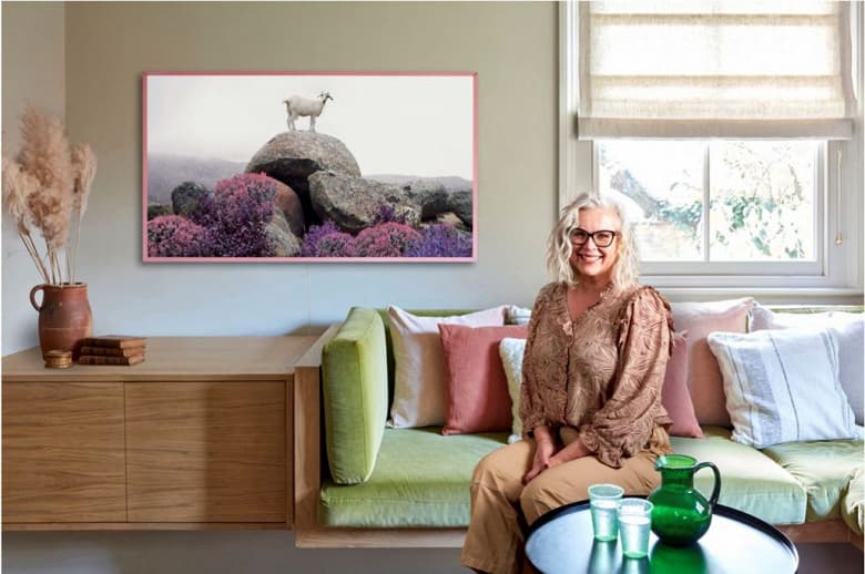 Такой выбор цветов недоступен ни для одного смартфона. Samsung добавила сразу 40 цветовых вариантов рамок телевизоров Frame