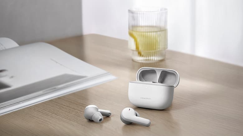 Наушники с функциями умного трекера: Amazfit PowerBuds Pro уже можно купить в России