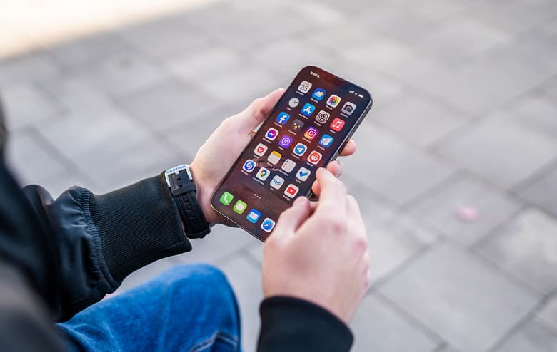 Xiaomi признала доминирование iPhone 13, из-за которого компания уступила Apple Xiaomi признала доминирование iPhone 13, из-за которого компания уступила Apple