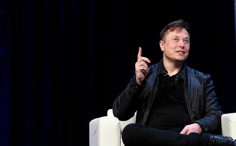 Илон Маск уже продал гораздо больше акций Tesla, чем было нужно для оплаты налогов