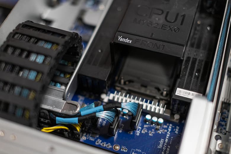 Произведено в России: выпущена первая партия серверов Яндекса Произведено в России: выпущена первая партия серверов Яндекса