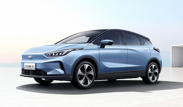 Электромобиль Geely Geometry C поступил в продажу в Беларуси: только на наличные и для физических лиц