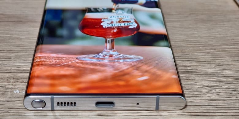 Samsung Galaxy S22 Ultra разочаровал производительностью и появился на сайте Samsung