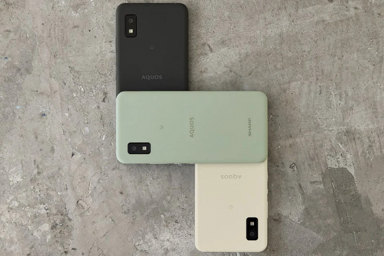 Представлен компактный неубиваемый смартфон Sharp Aquos Wish
