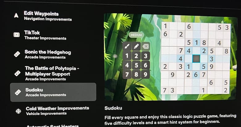 Большое новогоднее обновление для электромобилей Tesla — с новым интерфейсом, играми и TikTok