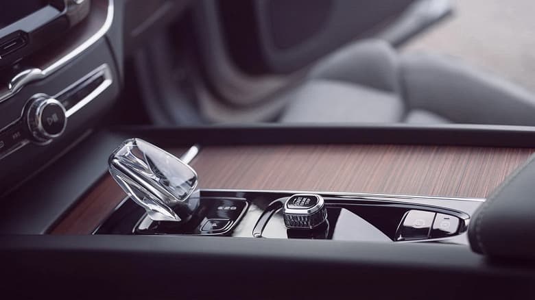 90% новых машин в Москве имеют АКПП, но столица занимает лишь второе место в России