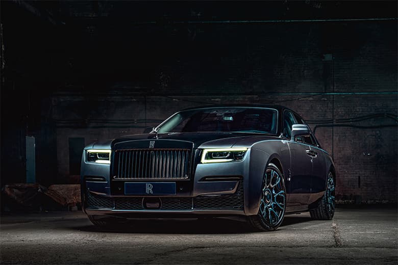 Самый тёмный чёрный: усиленный и доработанный Rolls-Royce Black Badge Ghost уже можно заказать в России Самый тёмный чёрный: усиленный и доработанный Rolls-Royce Black Badge Ghost уже можно заказать в России