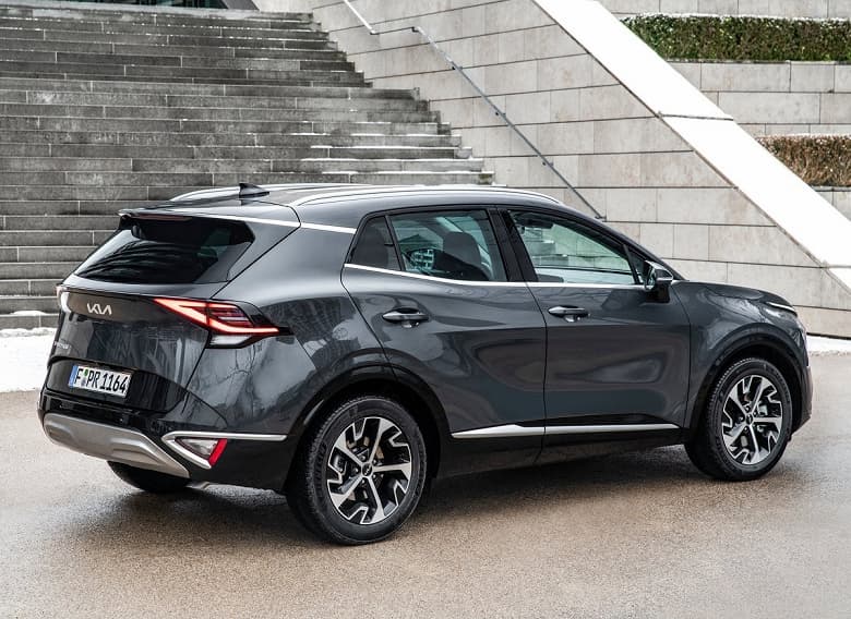 В ожидании российского запуска совершенно нового Kia Sportage 2022: объявлены комплектации и цены на автомобиль на Украине В ожидании российского запуска совершенно нового Kia Sportage 2022: объявлены комплектации и цены на автомобиль на Украине