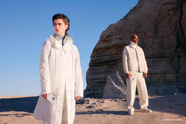 Realme впервые показала свой премиальный флагман. Realme GT 2 Pro получил «бумажный» дизайн Realme впервые показала свой премиальный флагман. Realme GT 2 Pro получил «бумажный» дизайн