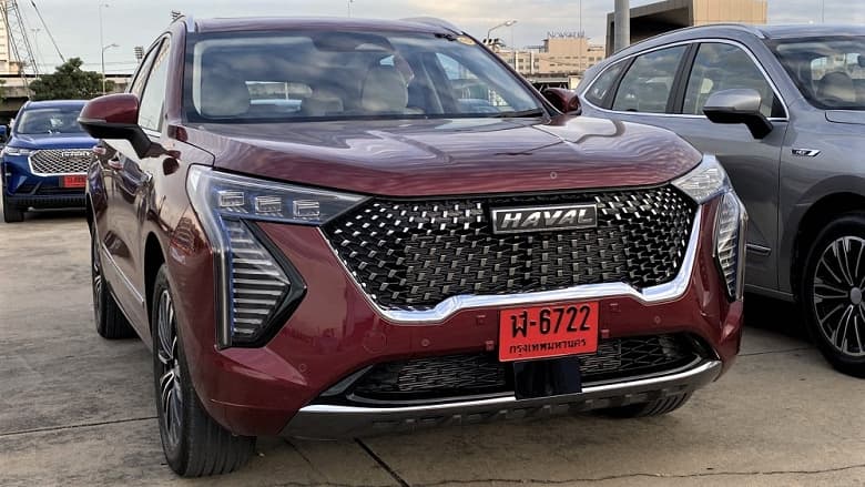 14 датчиков, 5 камер, система автоматической парковки и 20 помощников: гибридный Haval Jolion за 2 млн рублей уже поступил в продажу за пределами Китая