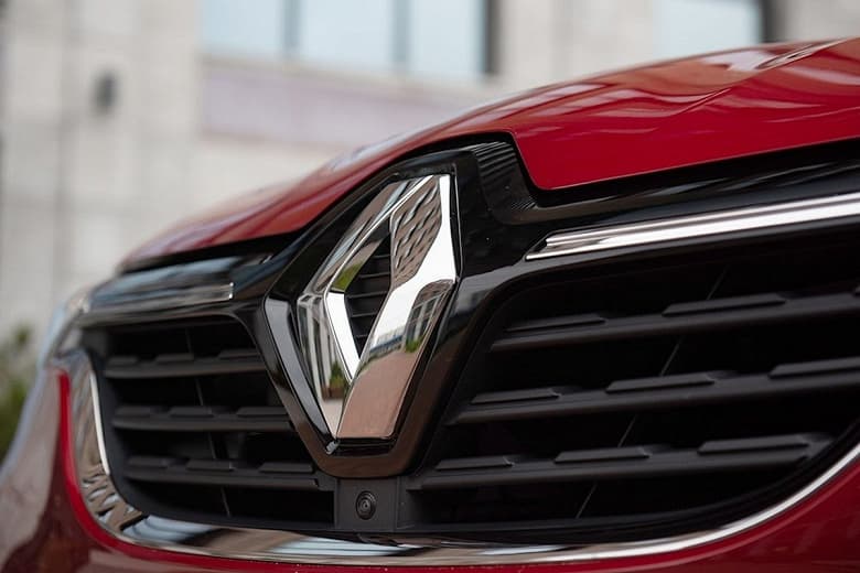 Новое поколение Renault Logan и Sandero. Глава компании анонсировал мировую премьеру в России