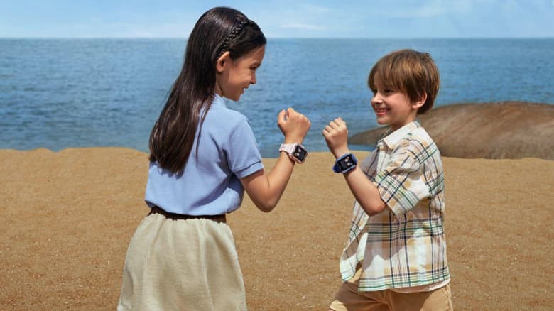 AMOLED, SIM-карта, защита от воды 5ATM и 5 Мп камера. Стартовали продажи Huawei Watch Kids 4 Pro в России