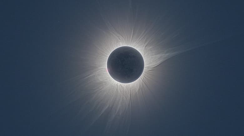 Завтра состоится первое и последнее полное солнечное затмение 2021 года: когда и кому посчастливится увидеть Завтра состоится первое и последнее полное солнечное затмение 2021 года: когда и кому посчастливится увидеть