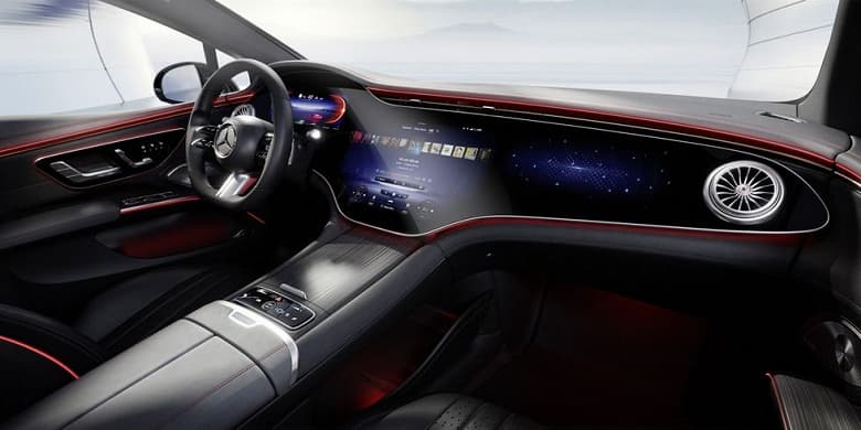 Mercedes-Banz показала футуристический интерьер флагманского электрического седана EQS с 56-дюймовым «гиперскрином»