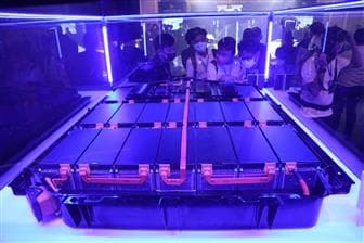 Foxconn разрабатывает аккумуляторы для электромобилей