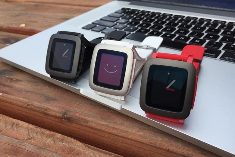 Умным часам Pebble дали вторую жизнь. Приложение Sideload Helper позволяет использовать файлы Pebble на современных смартфонах