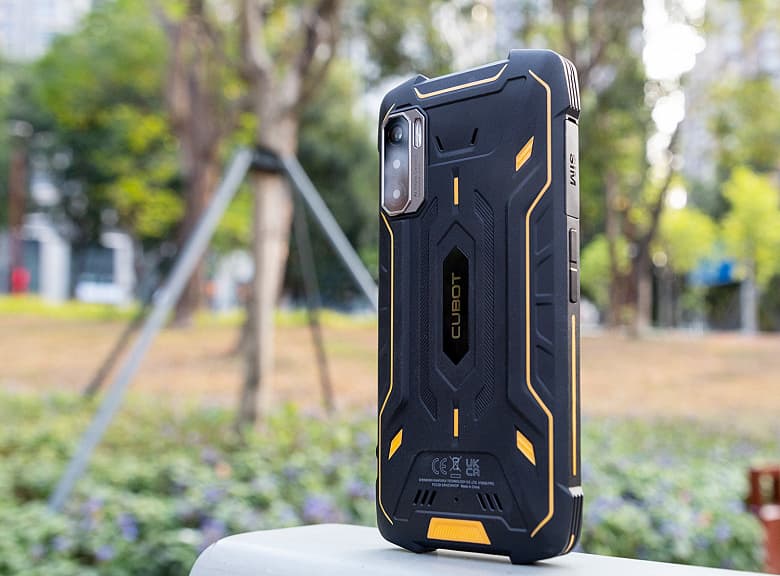 Первый неубиваемый смартфон со стереодинамиками, NFC и аккумулятором на 8000 мА•ч поступил в продажу Первый неубиваемый смартфон со стереодинамиками, NFC и аккумулятором на 8000 мА•ч поступил в продажу