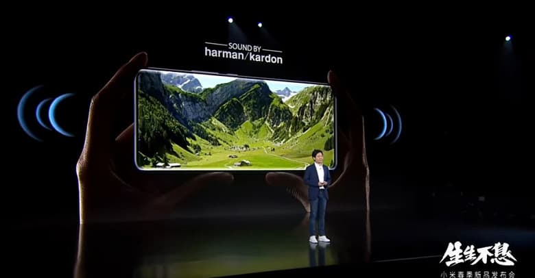 Snapdragon 888, 5000 мА·ч, 67 Вт + 67 Вт, IP68, 50 кратный зум и самый крупный датчик изображения в смартфоне. Представлен Xiaomi Mi 11 Pro