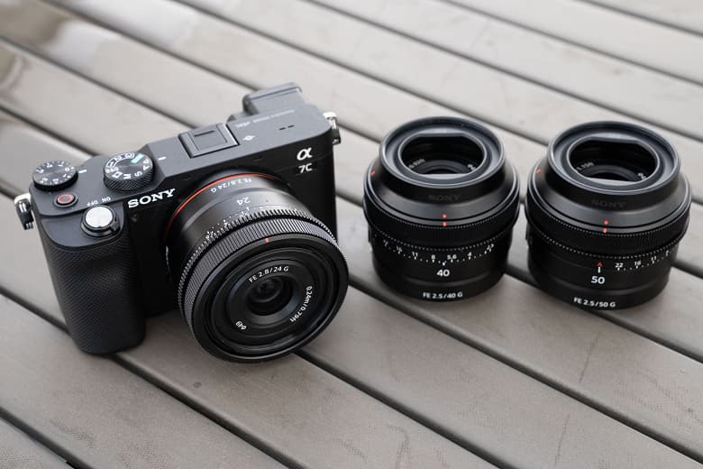 Представлены объективы Sony FE 50mm F2.5 G (SEL50F25G), FE 40mm F2.5 G (SEL40F25G) и FE 24mm F2.8 G (SEL24F28G)