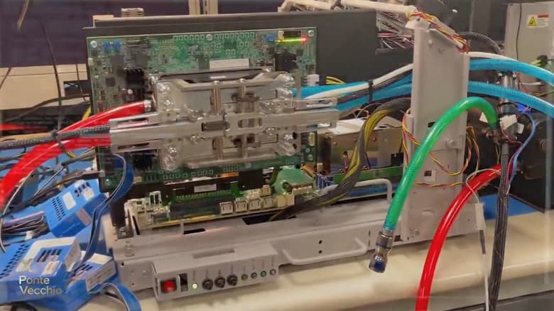 В процессоре Intel Xe-HPC Ponte Vecchio насчитывается более 100 млрд транзисторов