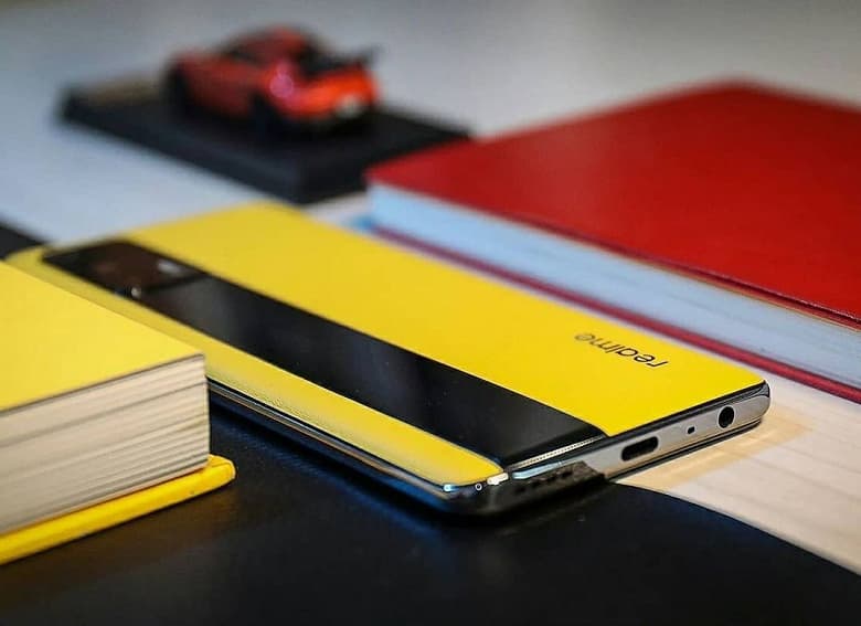 Представлен самый дешёвый флагман на Snapdragon 888 — Realme GT