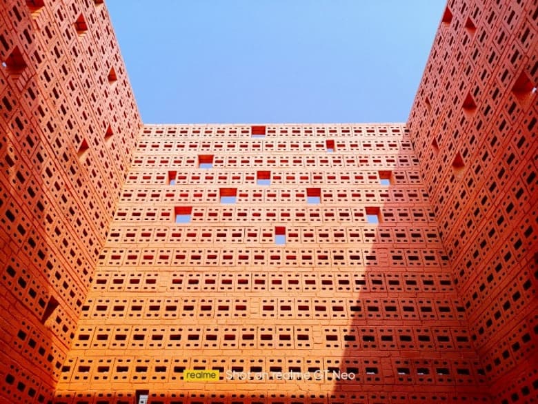 Realme GT Neo получит «программную версию телеобъектива» Realme GT Neo получит «программную версию телеобъектива»