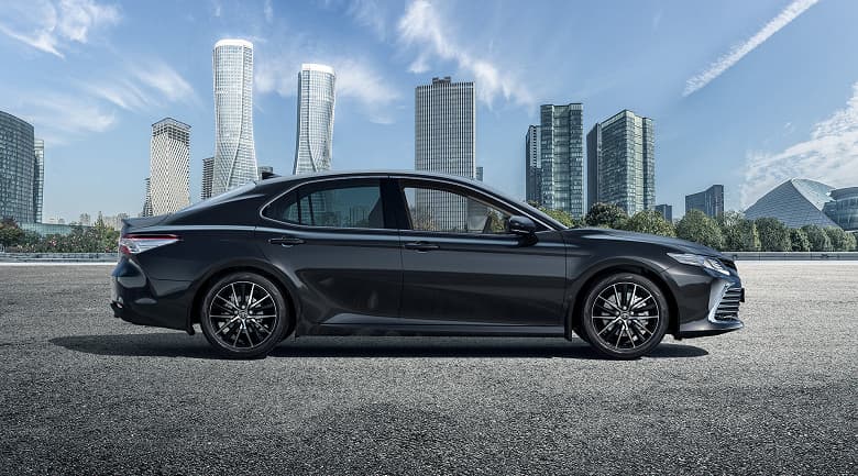 Старт продаж новой Toyota Camry в России: медиасистема с Apple CarPlay и Android Auto, и многое другое